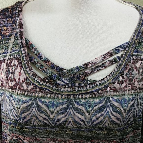 French Laundry Lightweight Multi-Color Top With Lattice Neckline 1X NWT - Picture 4 of 8